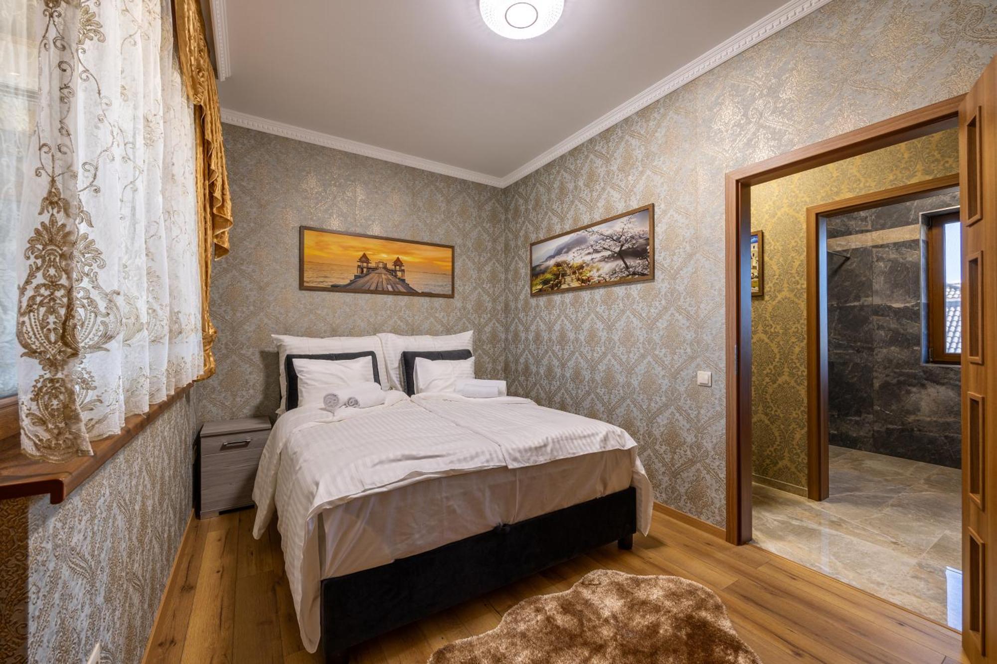 Voeroes Alom Panzio Bed & Breakfast ทิสซาเคชเค ภายนอก รูปภาพ
