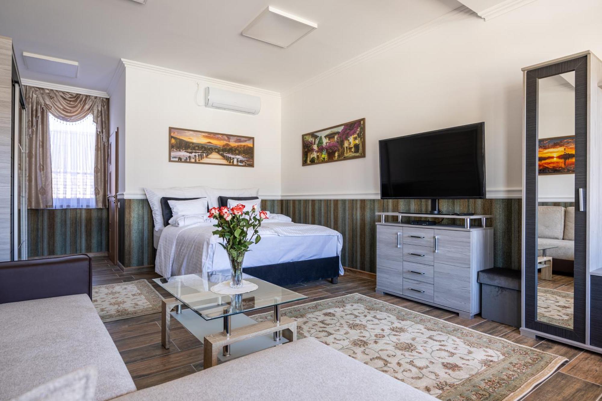 Voeroes Alom Panzio Bed & Breakfast ทิสซาเคชเค ภายนอก รูปภาพ